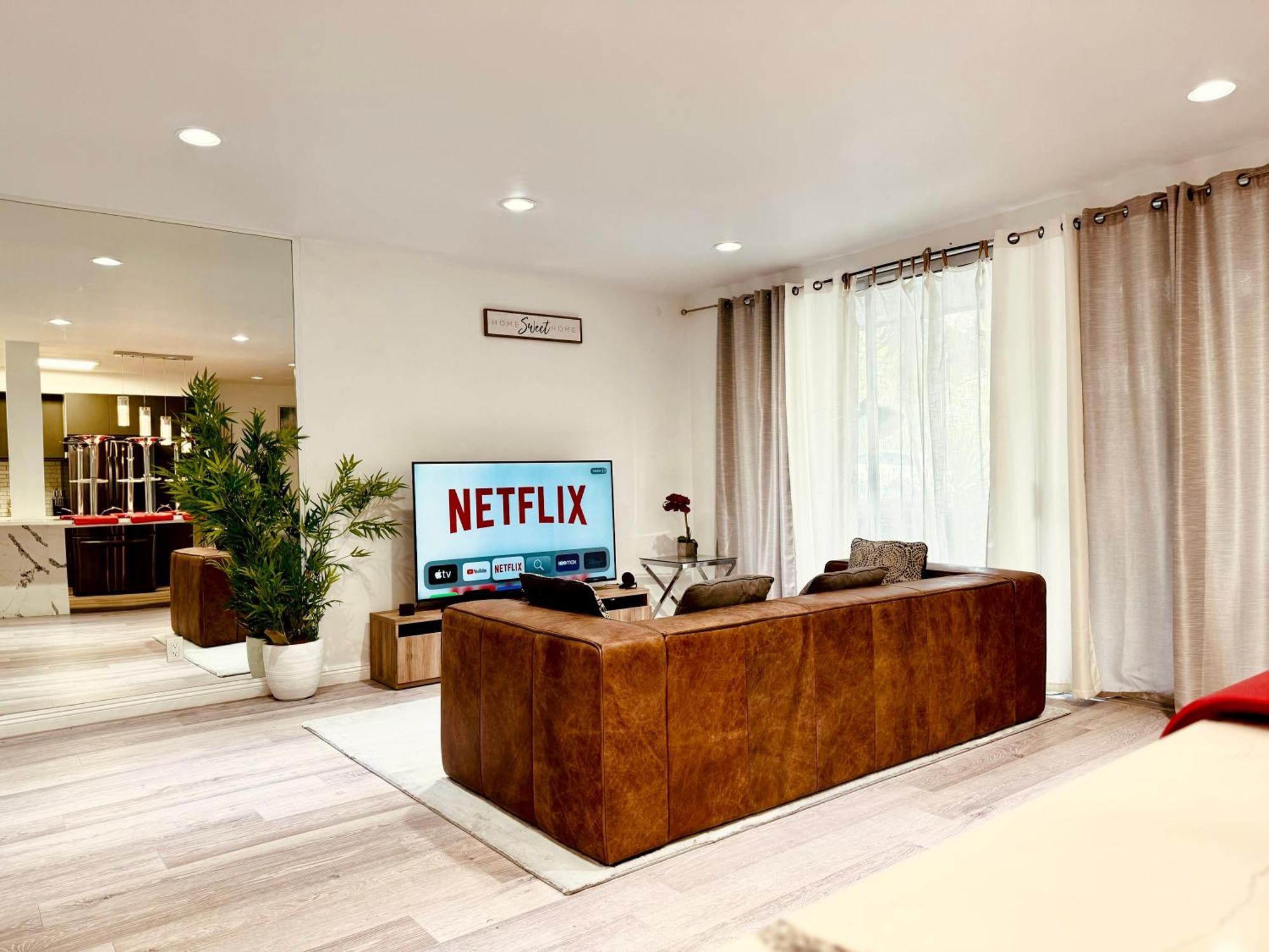 Amazing Large 2 Bedroom West Hollywood Apartment 로스앤젤레스 외부 사진