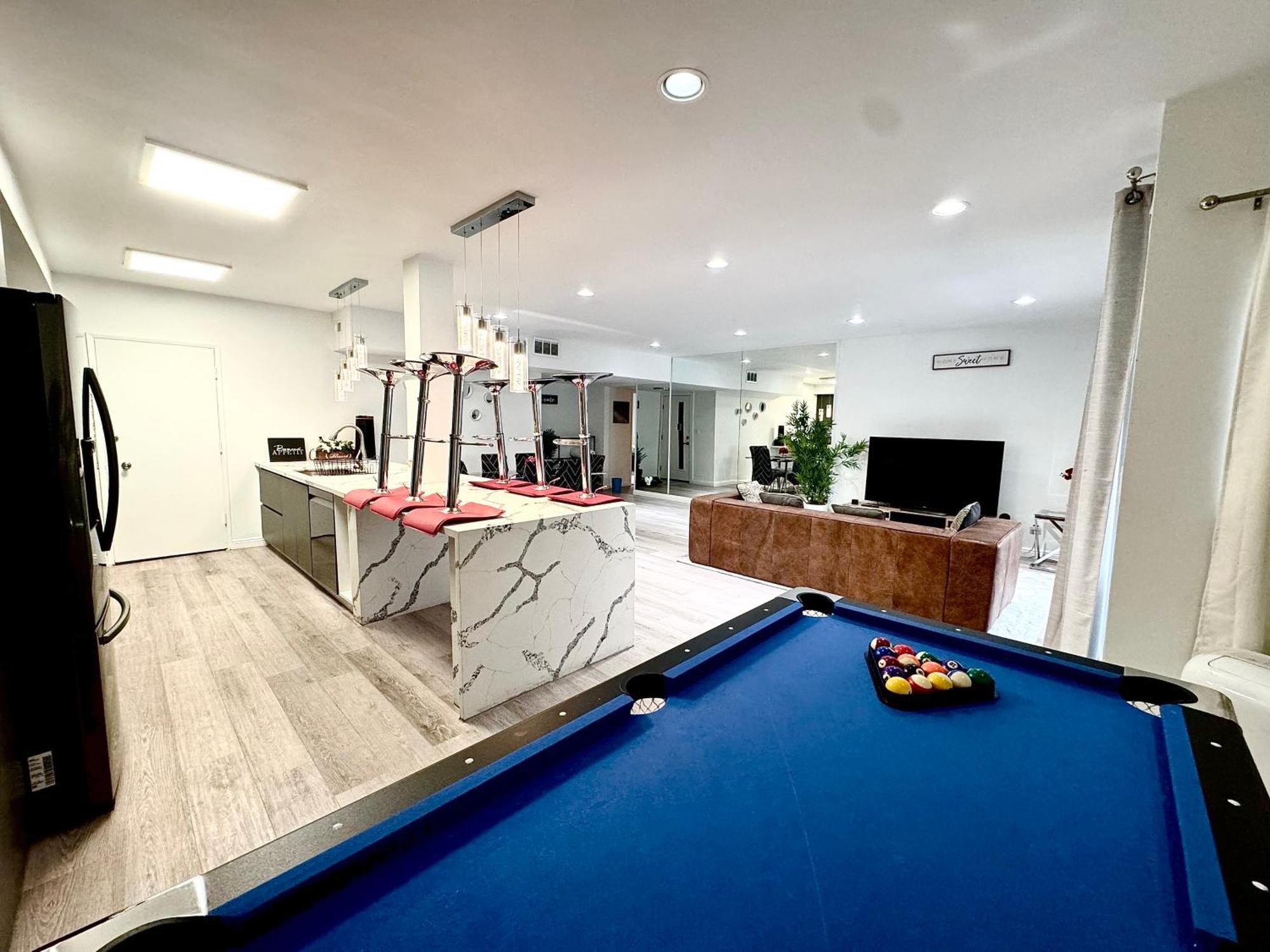 Amazing Large 2 Bedroom West Hollywood Apartment 로스앤젤레스 외부 사진